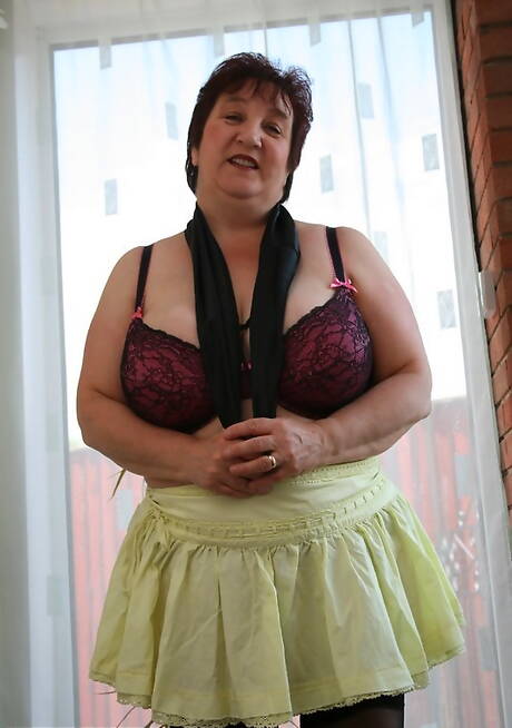 TAC Amateurs pleased to share with you a free photo gallery with Kinky Carol xxx gallery 269569