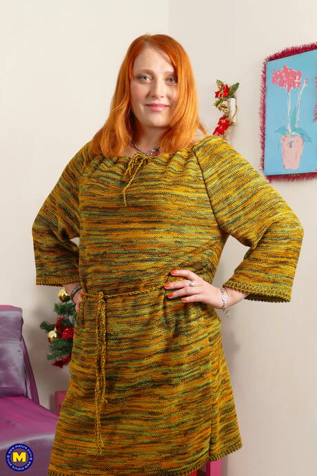 Mature NL are proud to present you with a free photos featuring pubescent female in porn with sex toy