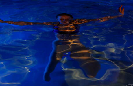 Zishy pleased to share with you a free picture gallery with Melody Marks exhibit hot shape