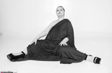 TAC Amateurs are proud to present you with xxx pictures featuring Posh Sophia xxx gallery 269020