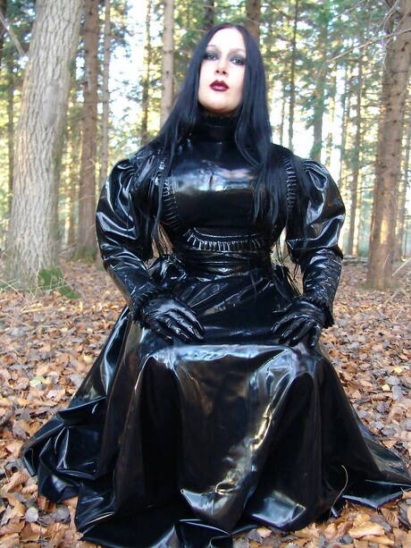 Fetish Lady Angelina are excited to present you with a xxx photo gallery showcasing graceful gal xxx gallery 262254