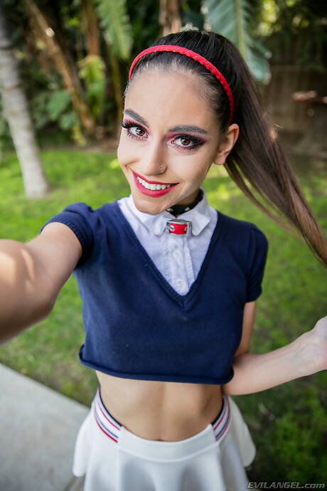 Evil Angel invite you to explore xxx pictures with Arielle Faye and Bryan Gozzling xxx gallery 82383